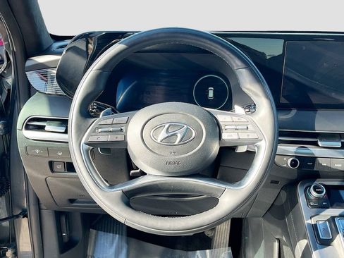 Used 2023 Hyundai Palisade Calligraphy image 11