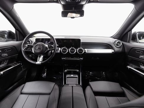 Used 2024 Mercedes-Benz EQB 350 4MATIC SUV image 21