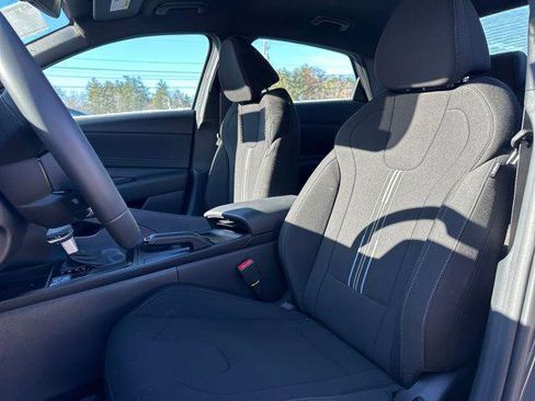 New 2026 Hyundai Elantra Sport image 7