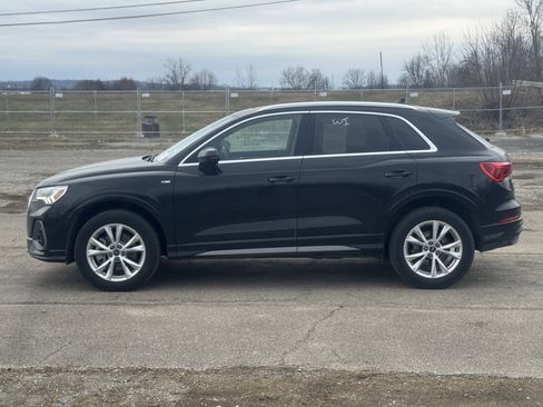 Used 2025 Audi Q3 2.0T Premium image 4