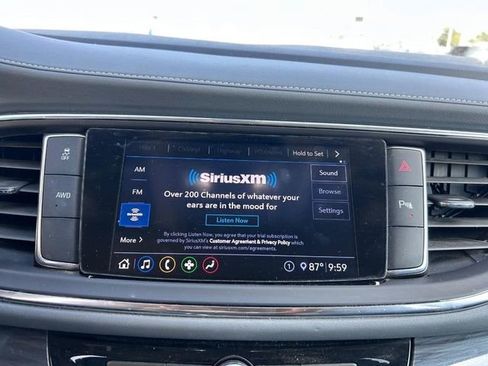 Used 2020 Buick Enclave Essence image 15