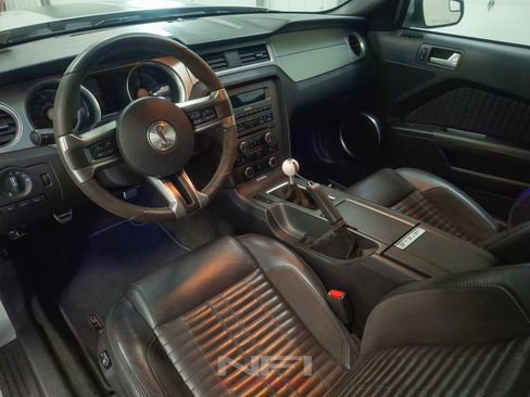 Used 2012 Ford Mustang Shelby GT500 RWD image 23