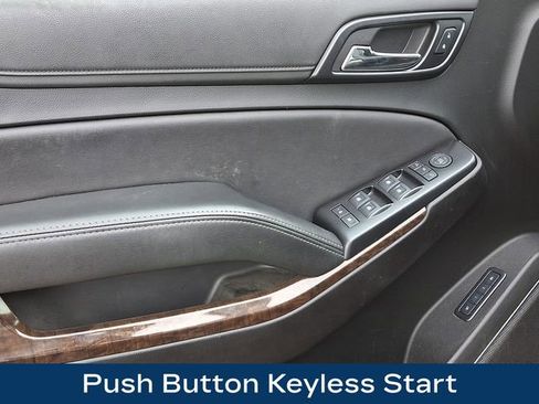 Used 2019 Chevrolet Tahoe LT image 17