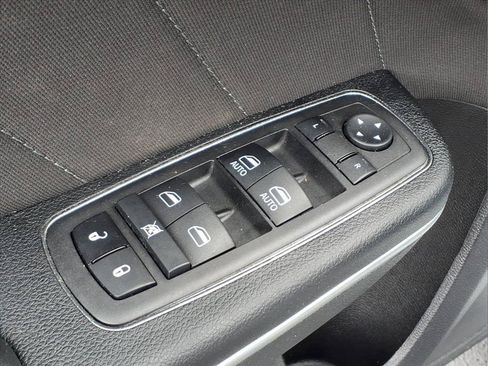 Used 2023 Dodge Charger SXT RWD image 16