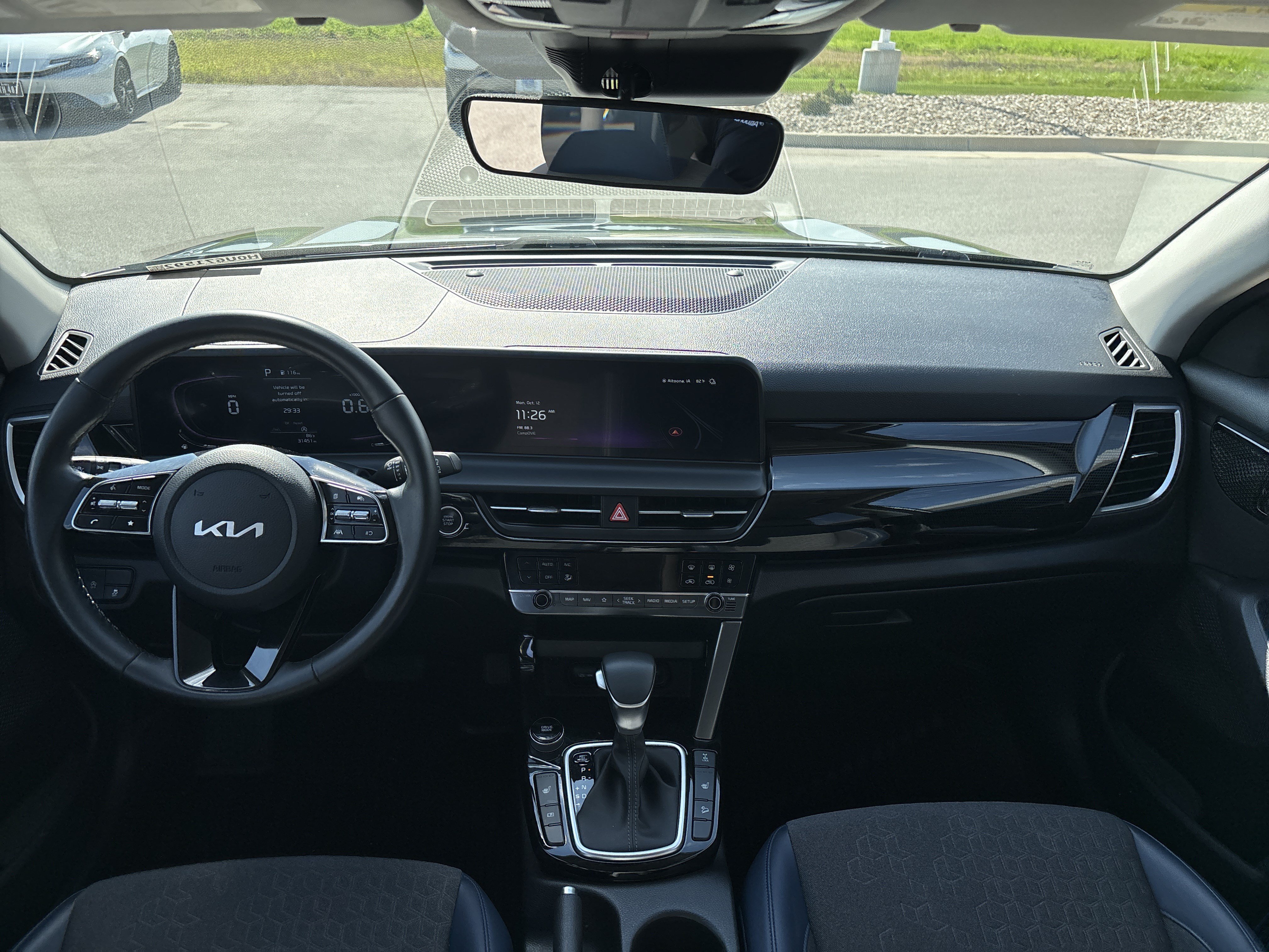 Used 2025 Kia Seltos S AWD/4WD image 11