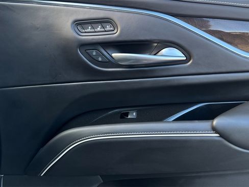 Used 2023 Cadillac Escalade ESV Sport Platinum image 21