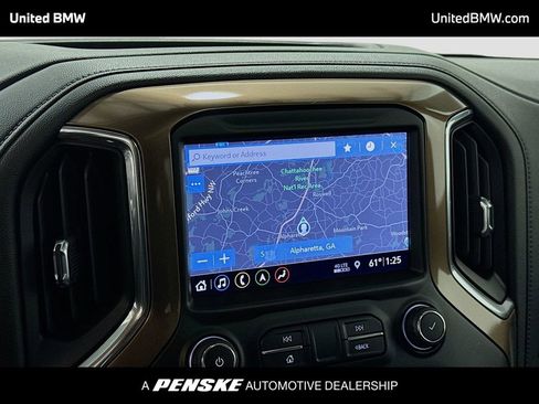 Used 2019 Chevrolet Silverado 1500 High Country w/ Technology Package image 10