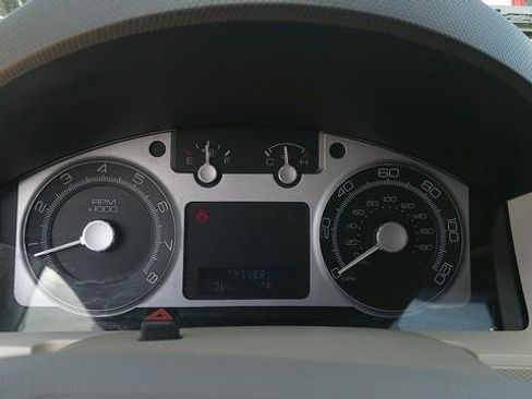 Used 2009 Mercury Mariner Premier FWD image 6