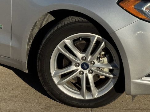 Used 2018 Ford Fusion S image 33