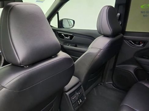 Used 2025 Subaru Forester Limited AWD/4WD image 28