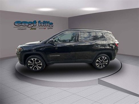Certified 2022 Jeep Compass Limited image 6