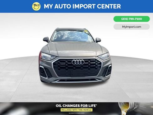 Used 2023 Audi Q5 2.0T Premium Plus w/ Premium Plus Package AWD/4WD image 2