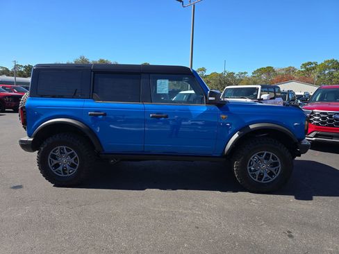 New 2025 Ford Bronco Badlands AWD/4WD image 3