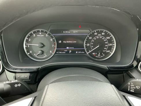 Used 2023 INFINITI QX60 Pure AWD/4WD image 22
