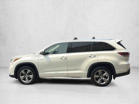 Used 2014 Toyota Highlander Limited Platinum AWD/4WD image 9