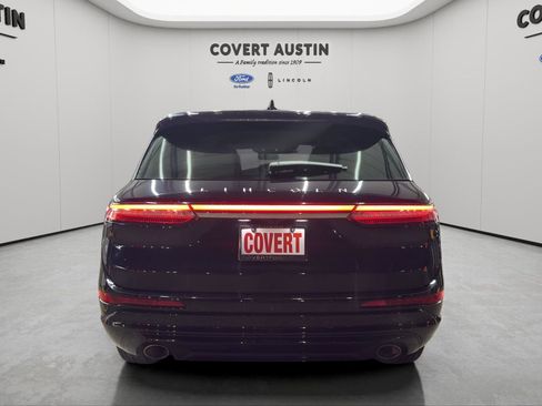 Used 2023 Lincoln Corsair Reserve w/ Equipment Group 201A image 4