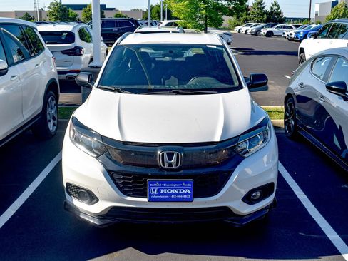 Used 2019 Honda HR-V Sport image 3