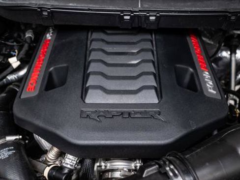 Used 2025 Ford F150 Raptor AWD/4WD image 23