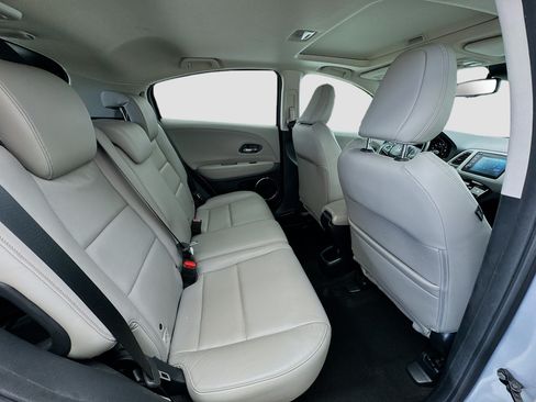 Used 2019 Honda HR-V EX-L image 18