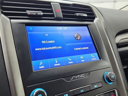 Used 2020 Ford Fusion SE image 46