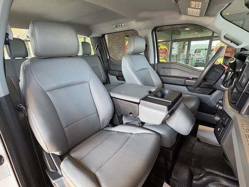 Used 2023 Ford F250 XL w/ FX4 Off-Road Package AWD/4WD image 25
