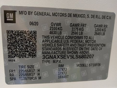 Used 2020 Chevrolet Equinox LS image 33