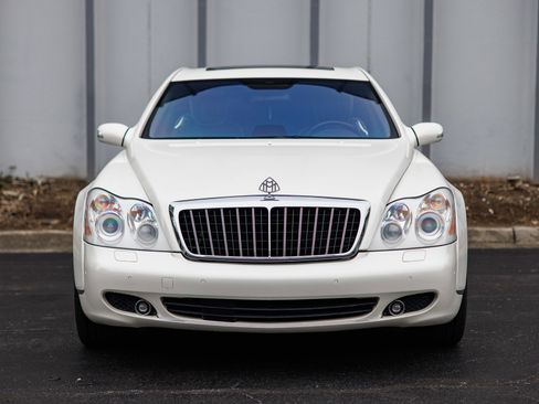 Used 2008 Maybach 57 S image 3