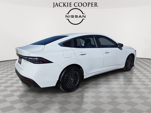 New 2026 Nissan Sentra SV w/ Floor Mat Package image 5