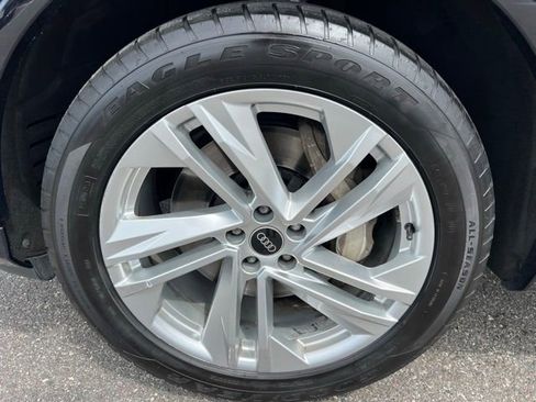 Used 2021 Audi Q7 3.0T Premium w/ Convenience Package image 18