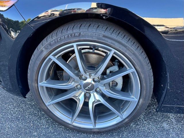Used 2022 Genesis G70 2.0T w/ Prestige Package AWD/4WD image 13