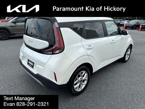 Used 2023 Kia Soul LX w/ Option Group 015 FWD image 7