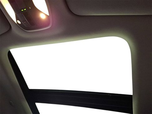 Certified 2025 INFINITI QX60 Luxe image 18