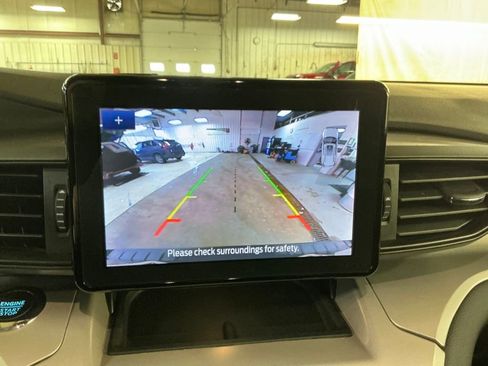 Used 2023 Ford Explorer XLT image 21