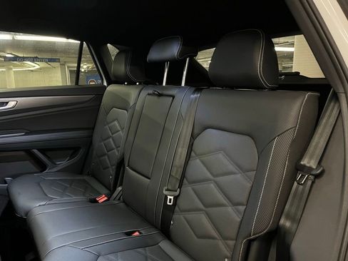 New 2026 Volkswagen Atlas Cross Sport SE image 20