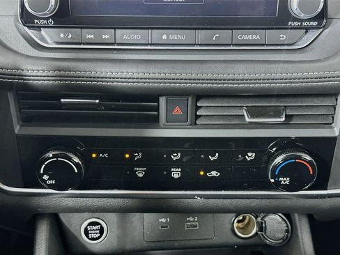 Used 2023 Nissan Rogue S FWD image 24