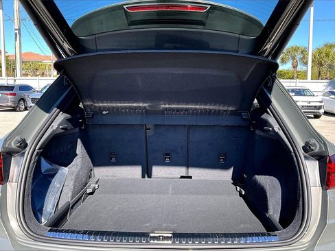 Certified 2024 Audi Q3 2.0T Premium w/ Convenience Package image 15