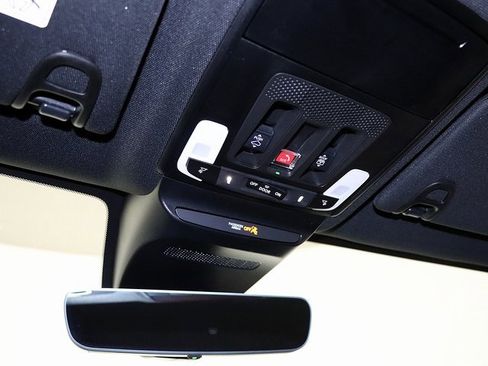 Certified 2025 Acura ADX A-Spec image 22