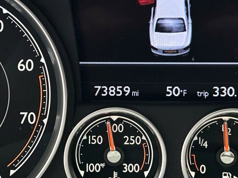 Used 2016 Bentley Flying Spur W12 image 25