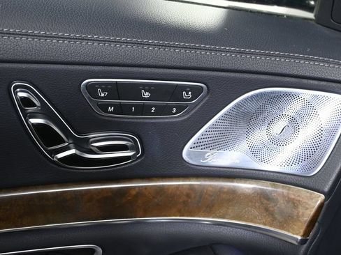 Used 2015 Mercedes-Benz S 550 4MATIC Sedan image 30