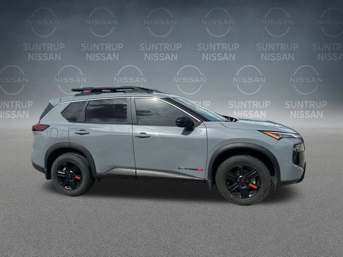 Used 2025 Nissan Rogue SV w/ Rock Creek Premium Package AWD/4WD image 41