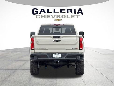 New 2026 Chevrolet Silverado 2500 ZR2 AWD/4WD image 6