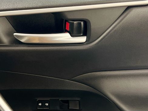 Used 2019 Toyota RAV4 XLE FWD image 32