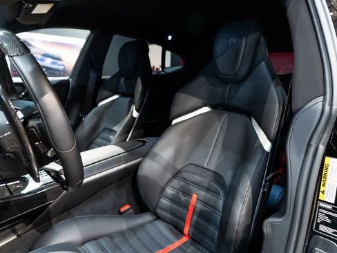 Used 2023 Ferrari Purosangue AWD/4WD image 4