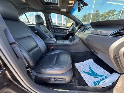 Used 2013 Ford Taurus SEL image 12