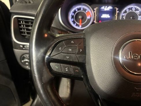 Used 2019 Jeep Cherokee Latitude Plus AWD/4WD image 26
