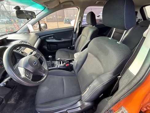 Used 2015 Subaru Crosstrek 2.0i Premium image 11