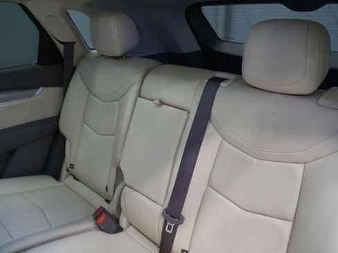 Certified 2023 Cadillac XT5 Premium Luxury AWD/4WD image 17