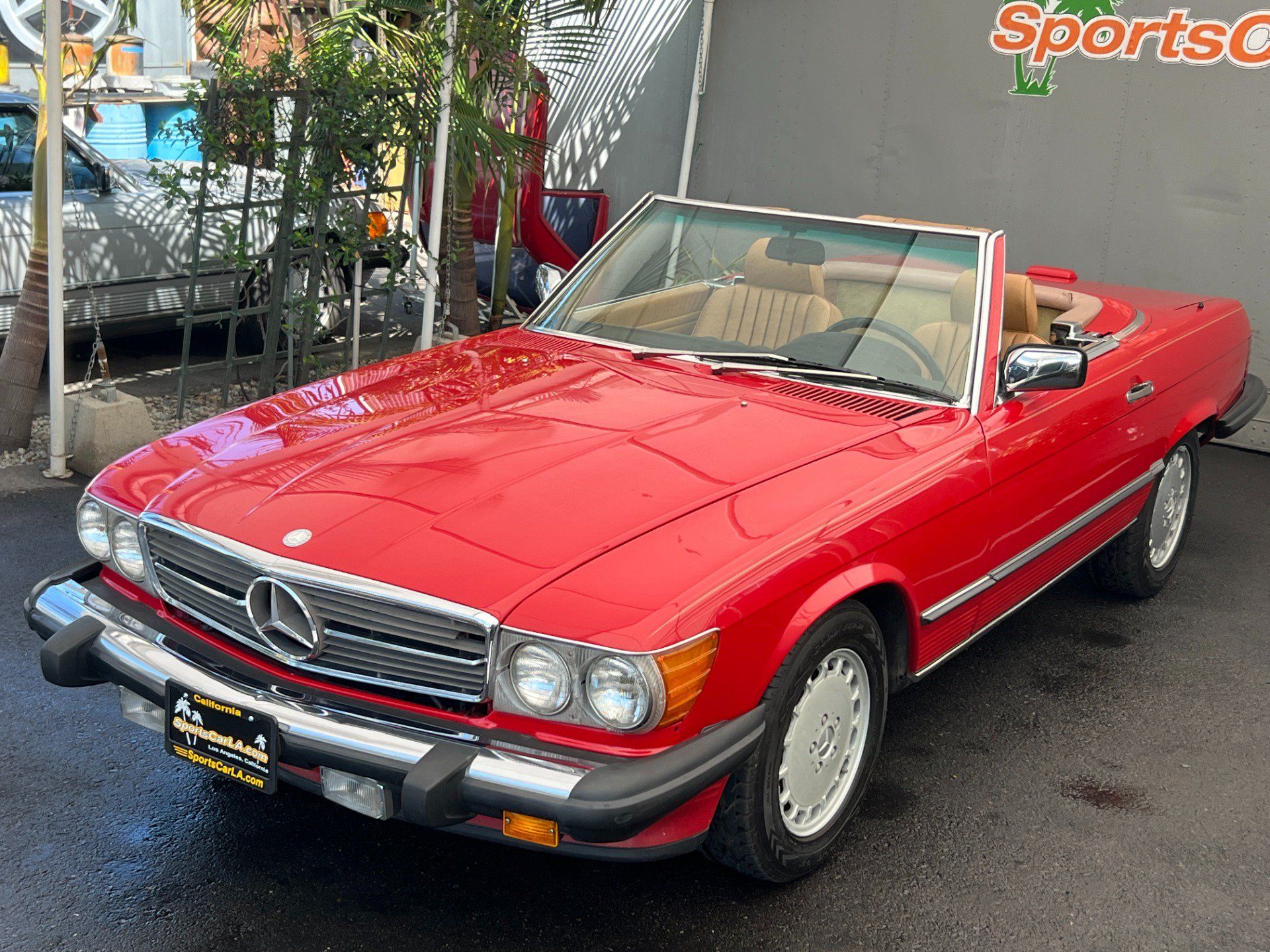 Used 1987 Mercedes-Benz 560 SL image 4