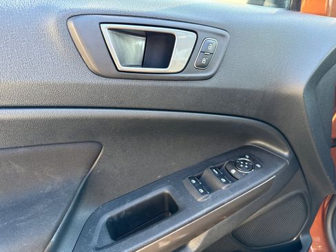 Used 2020 Ford EcoSport SE image 13