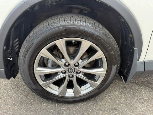 Used 2017 Toyota RAV4 Limited w/ Advanced Technology Package image 74